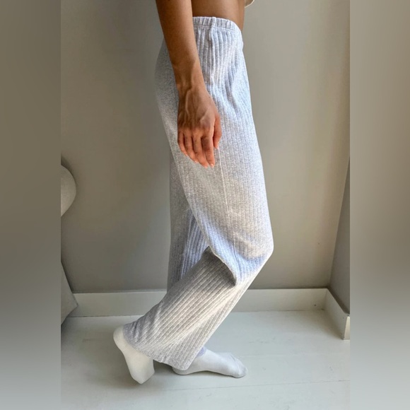 Brandy melville gray Keira eyelet sweatpants - Picture 3 of 5